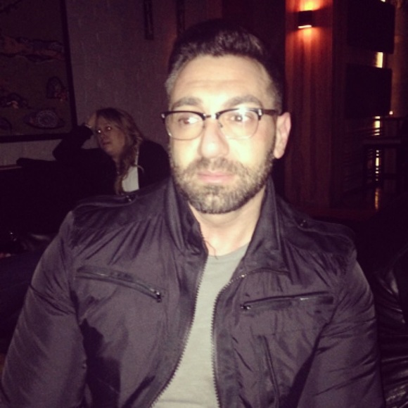 Meet your Posher, Luigi - Picture 2 of 2